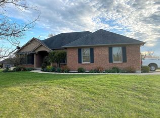 6012 Wengerlawn Rd, Brookville, OH 45309