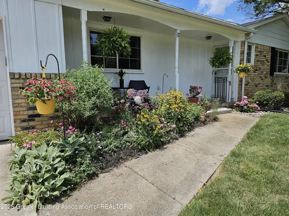 2835 Fontaine Trl, Holt, MI 48842