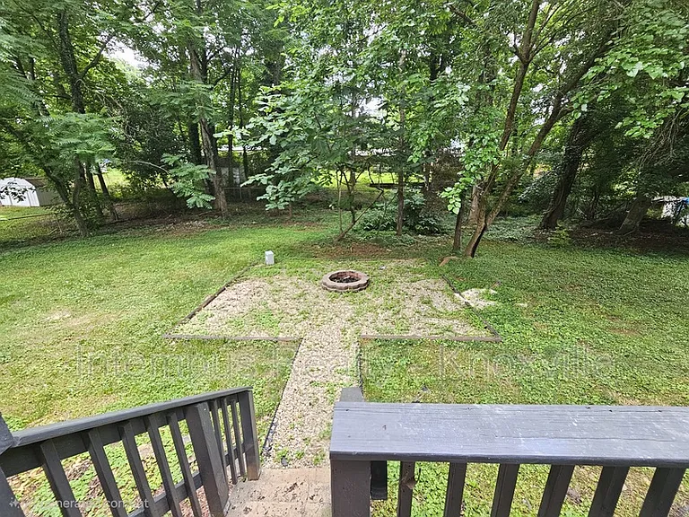 2000 Nandina Dr — Photo 17