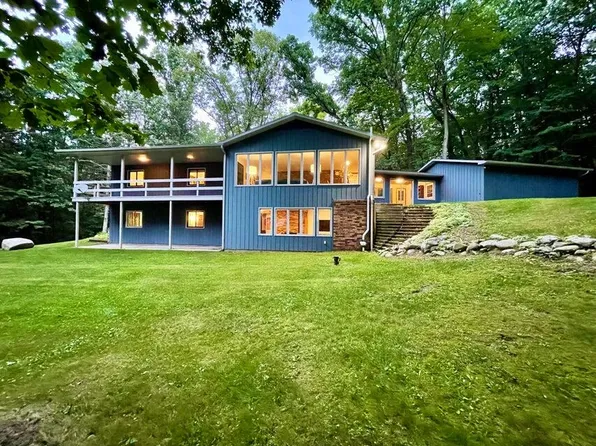 5900 Four Mile Rd NE, Ada, MI 49301