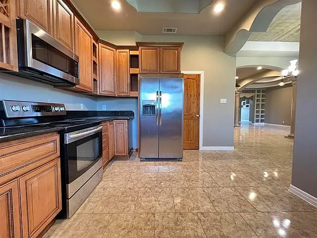 6030 Queens Ct — Photo 6
