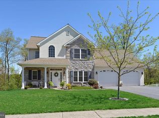144 Woodmeadow Dr, Denver, PA 17517