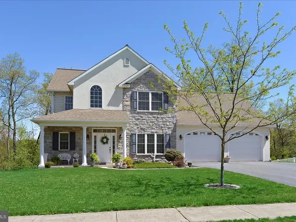 144 Woodmeadow Dr, Denver, PA 17517