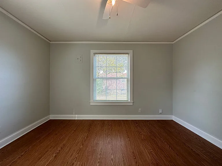 4024 Macarthur Dr — Photo 16