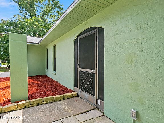 4th image of 8296 Gallup Rd