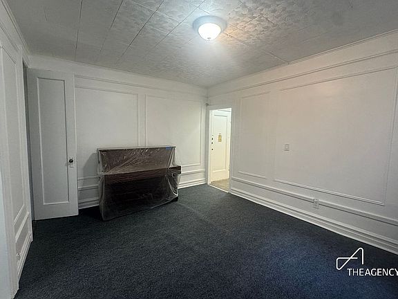 2nd image of 825 Walton Ave APT 1C