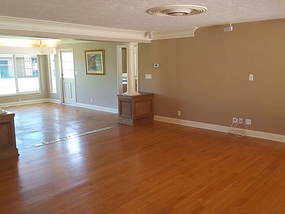 2nd image of 7908 Garden Dr N