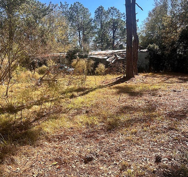 1st image of 121 Ford Ln