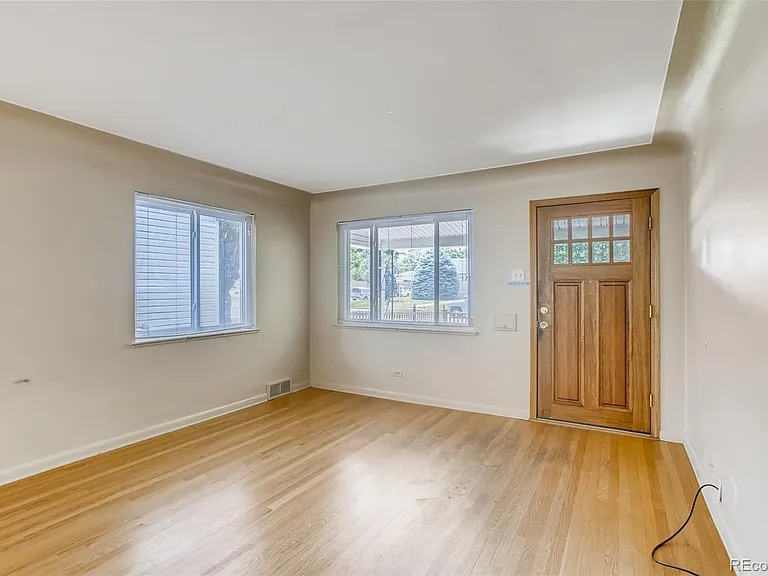 2584 S Gaylord St — Photo 5