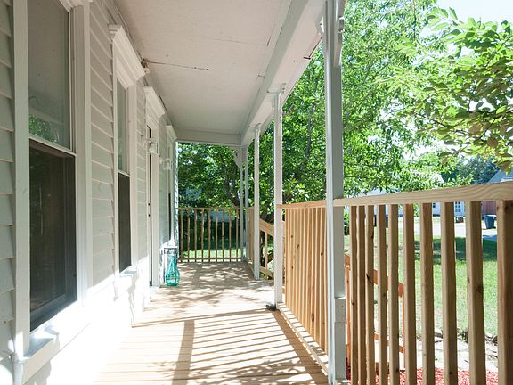 2nd image of 66 N Hoskins St