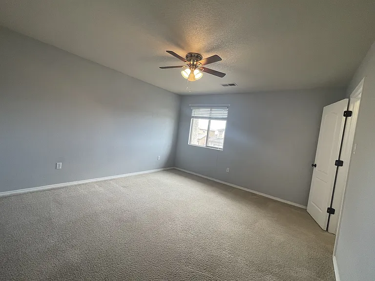 2401 Falesco Rd SE — Photo 24
