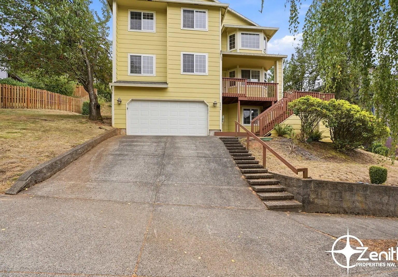 3 bed, 2.5 bath, 2482 sqft, $3,095 — Photo 1