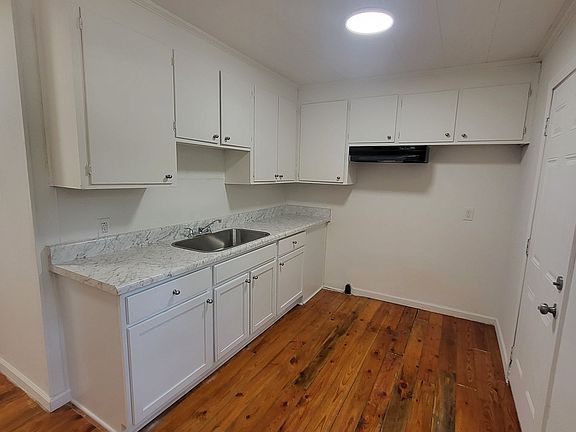 5th image of 1705 Old Lynwood Cir