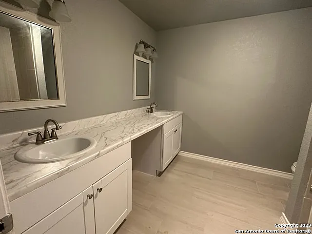 546 W Petaluma Blvd — Photo 19