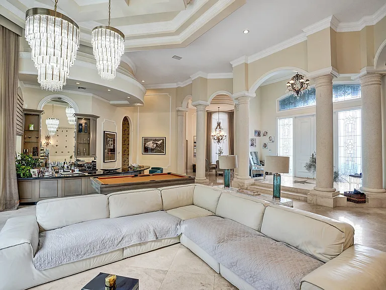 7988 Mandarin Dr — Photo 15
