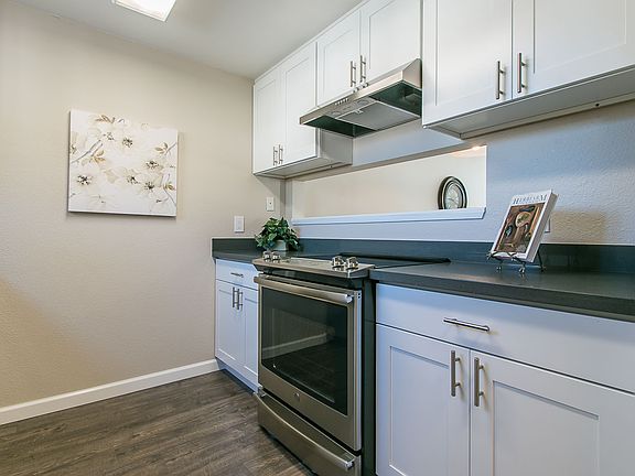 5th image of 11717 93rd Ave NE