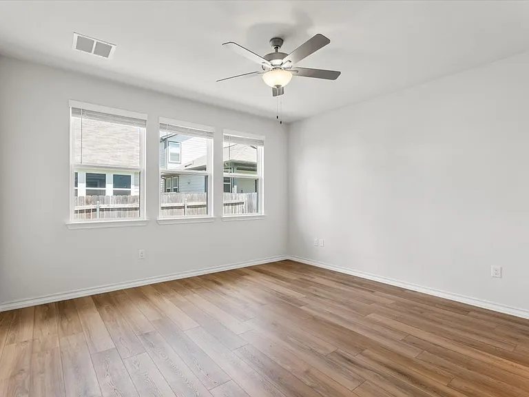 5402 Jason Dr — Photo 9