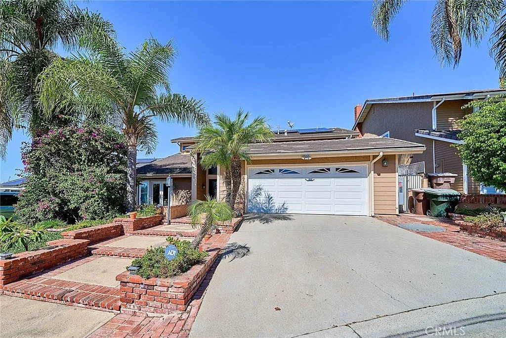 4 bed, 3090 sqft, $5,800 — Photo 4