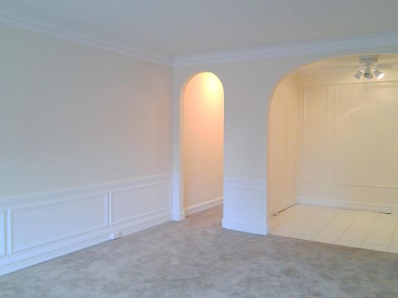 4th image of 2335 N Commonwealth Ave Ste 1