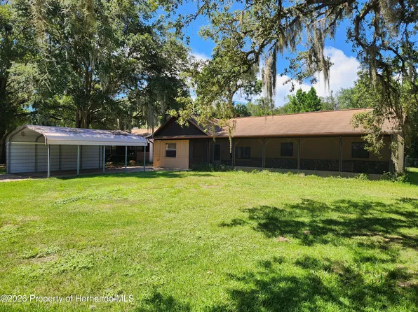 7095 W Greenwood Ln, Crystal River, FL 34429