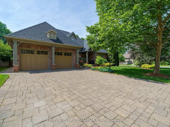 2091 Valleyrun Blvd, London, ON N6G 5M7