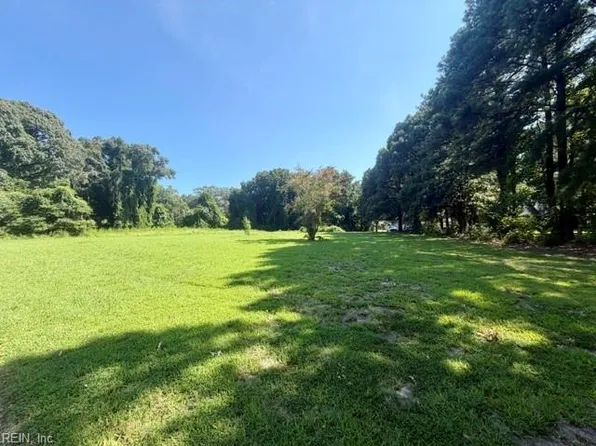 66 Salt Pond Rd, Hampton, VA 23664
