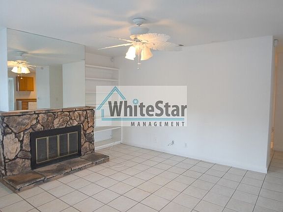 4th image of 54035 Eisenhower Dr