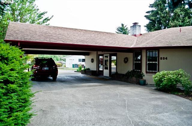 1st image of 894 NE 5th Ave