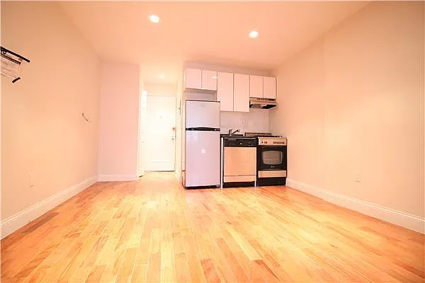 Rented by Platinum Properties | media 6