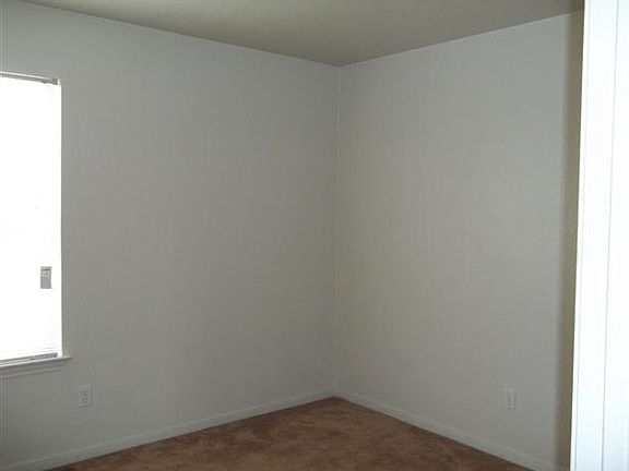 3rd image of 4210 Primrose Dr #Ad