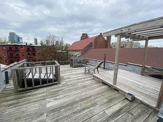 Rented by Highline Residential | media 11