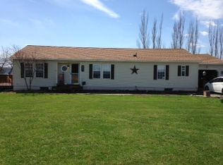 838 Ridge Rd, Mill Hall, PA 17751