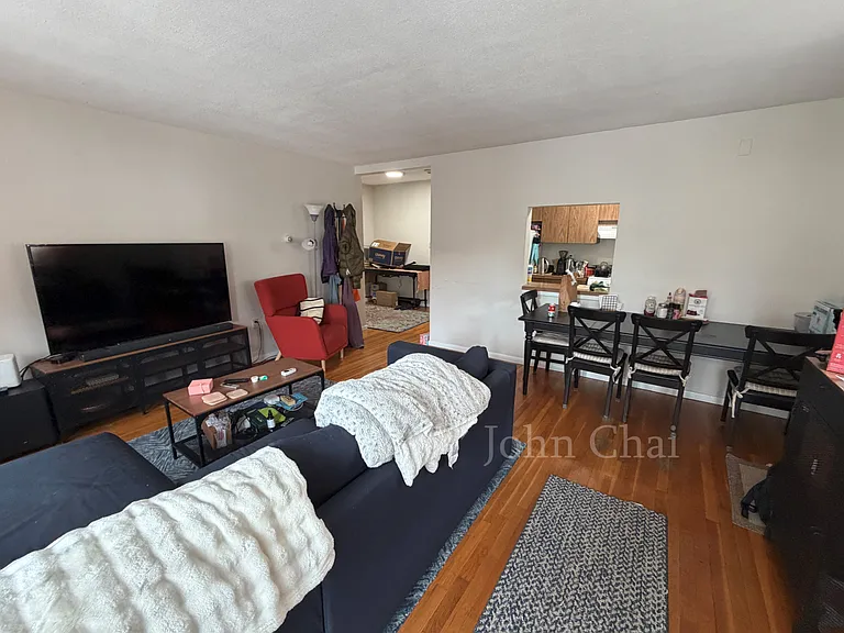 95 Sutherland Rd #3B — Photo 7