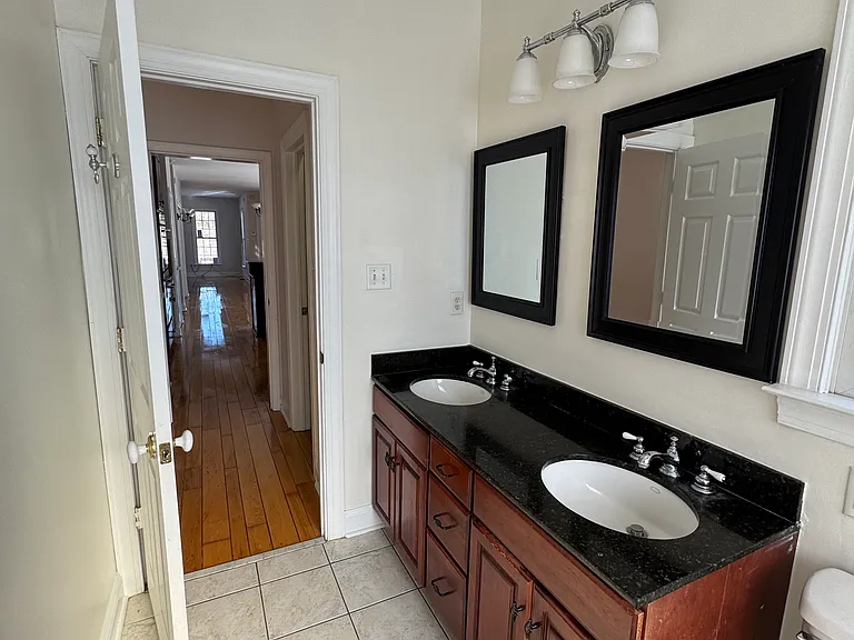 11238 Lake Shore Ct — Photo 36