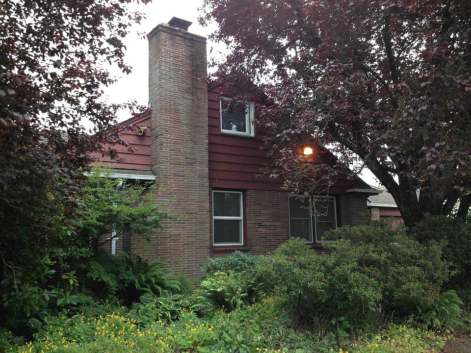 2nd image of 6561 24th Ave NE