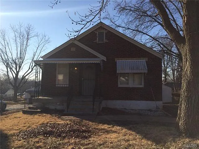 9863 Green Valley Dr photo 1