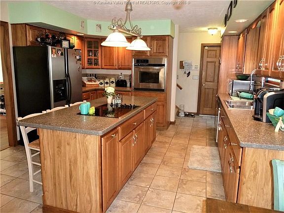 4th image of 5221 Lee Ln