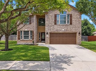201 Middle Crk, Buda, TX 78610