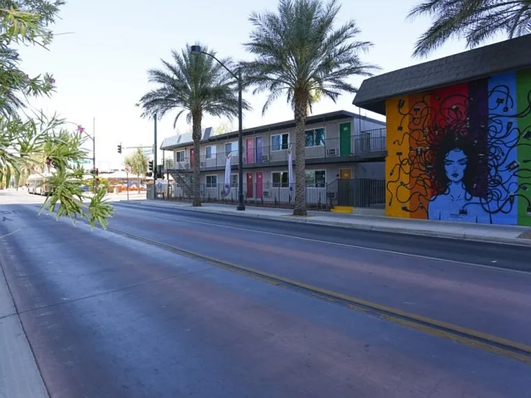 Revive Arts District — Photo 15