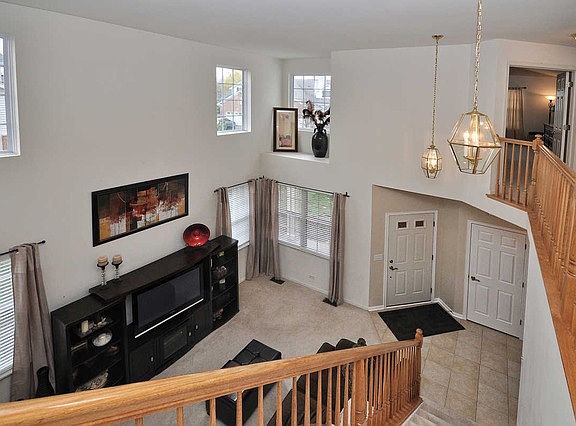 5th image of 1052 Orchard Pond Ct #1052