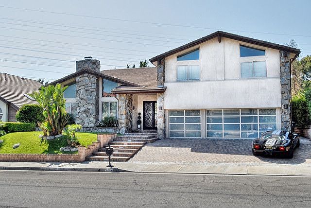 1st image of 2544 Flintridge Dr
