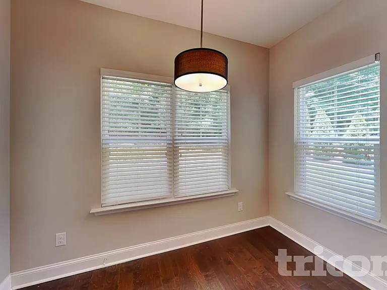 115 Orchard Ln — Photo 6