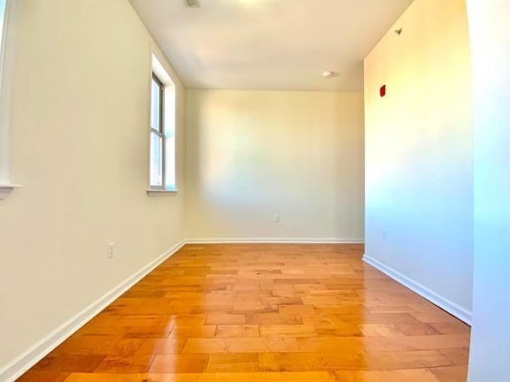 5th image of 1630 W Susquehanna Ave APT C