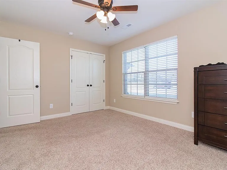 142 Shirley Blvd — Photo 27