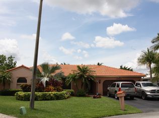 15510 S Roundtable Rd, Fort Lauderdale, FL 33331