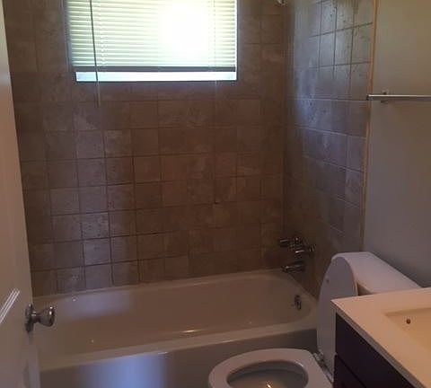 5th image of 3914 Pleasant Ave APT 2A