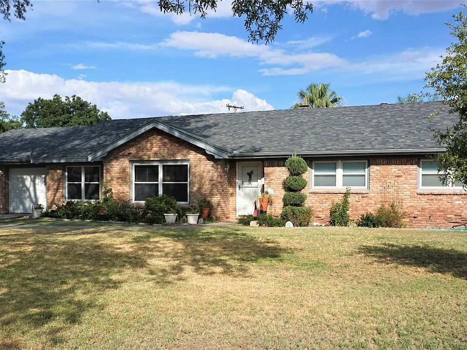 1st image of 403 Hadden Dr