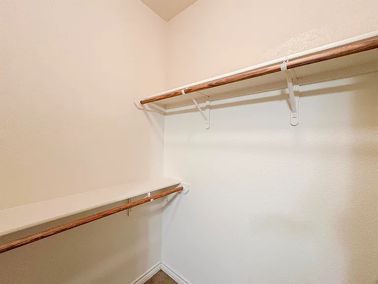 7108 Cameron Park Rd — Photo 10