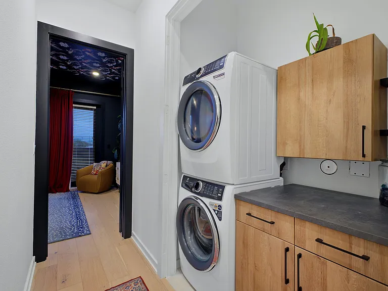 719 E Locust St #4107 — Photo 24