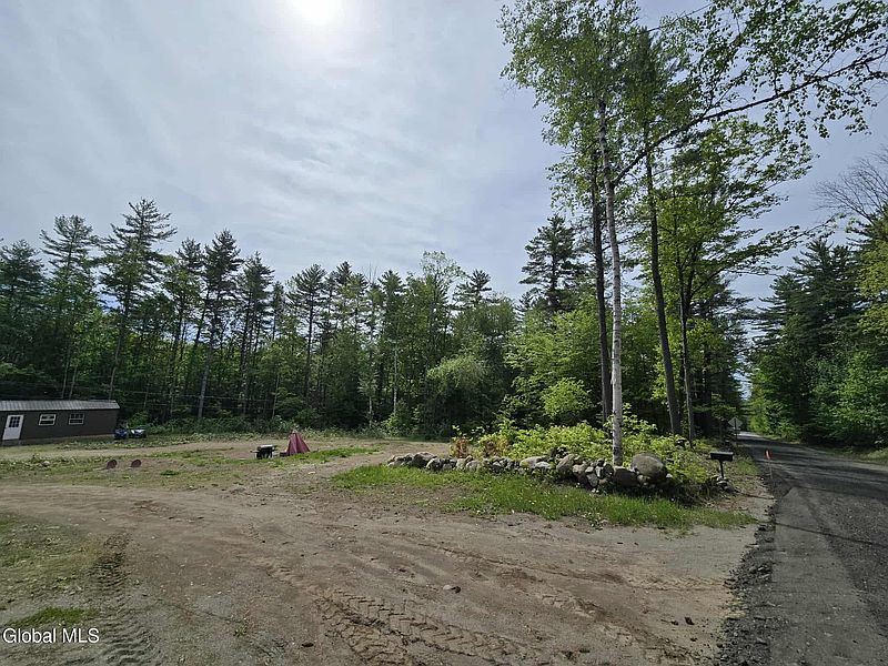 2nd image of 888 Landon Hill Road
